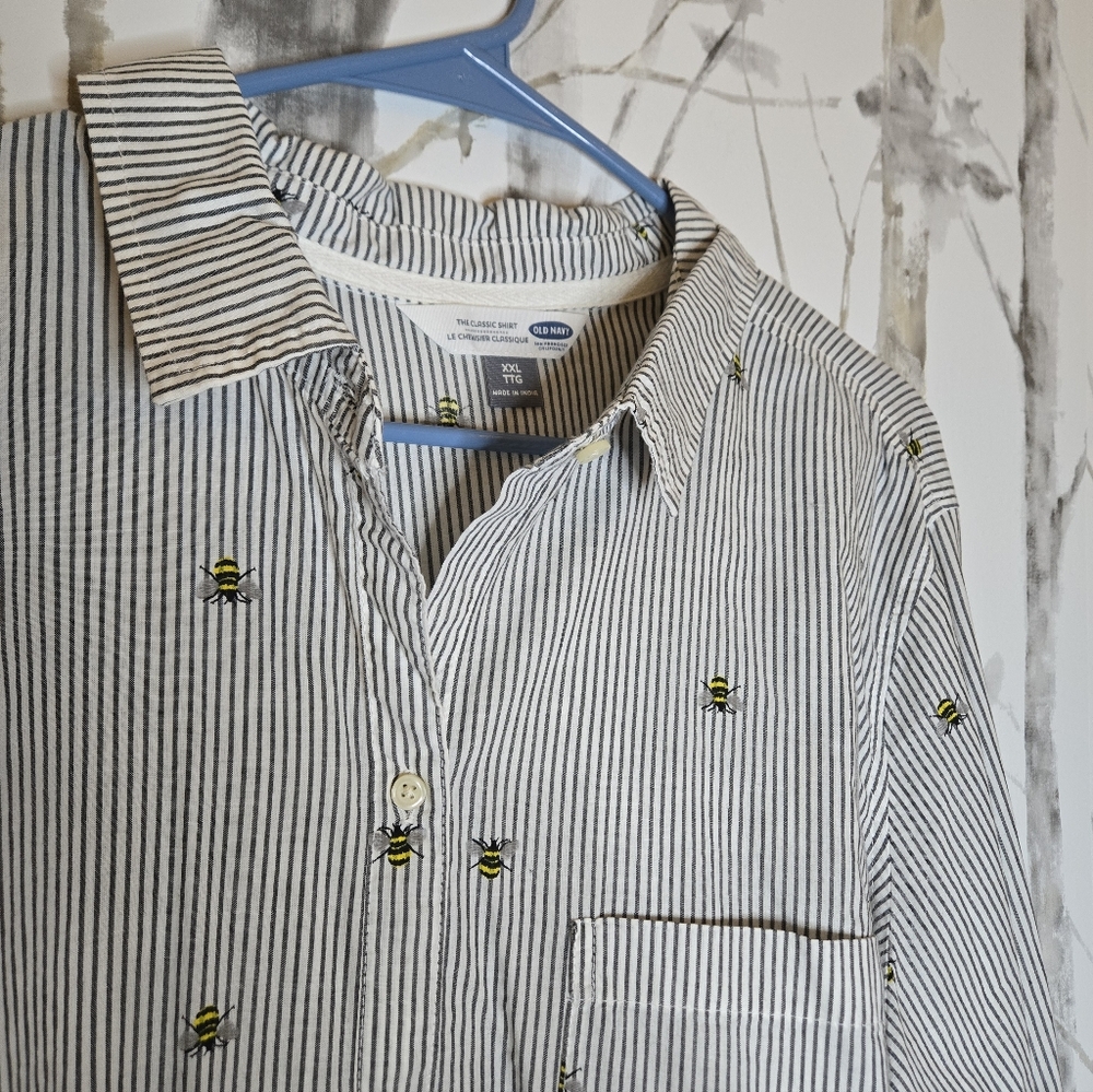 Old Navy Button Down Stripe Shirt with Bumblebees XXL